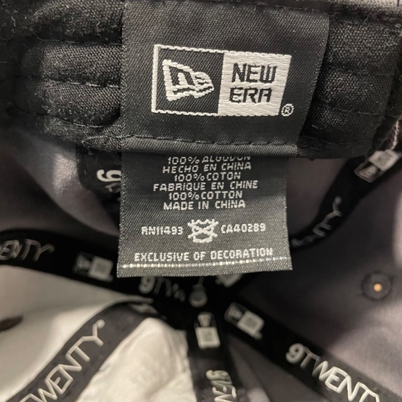 New York Yankees MLB Baseball Hat Gray Embroidered Logo Adjustable – LIKE NEW - Picture 11 of 14